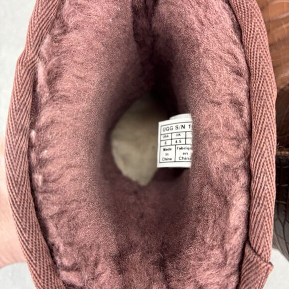 Ugg Classic Short Croco Spice Glossy Leather Women Boot Size 6 US S/N 1012900 - Picture 9 of 11